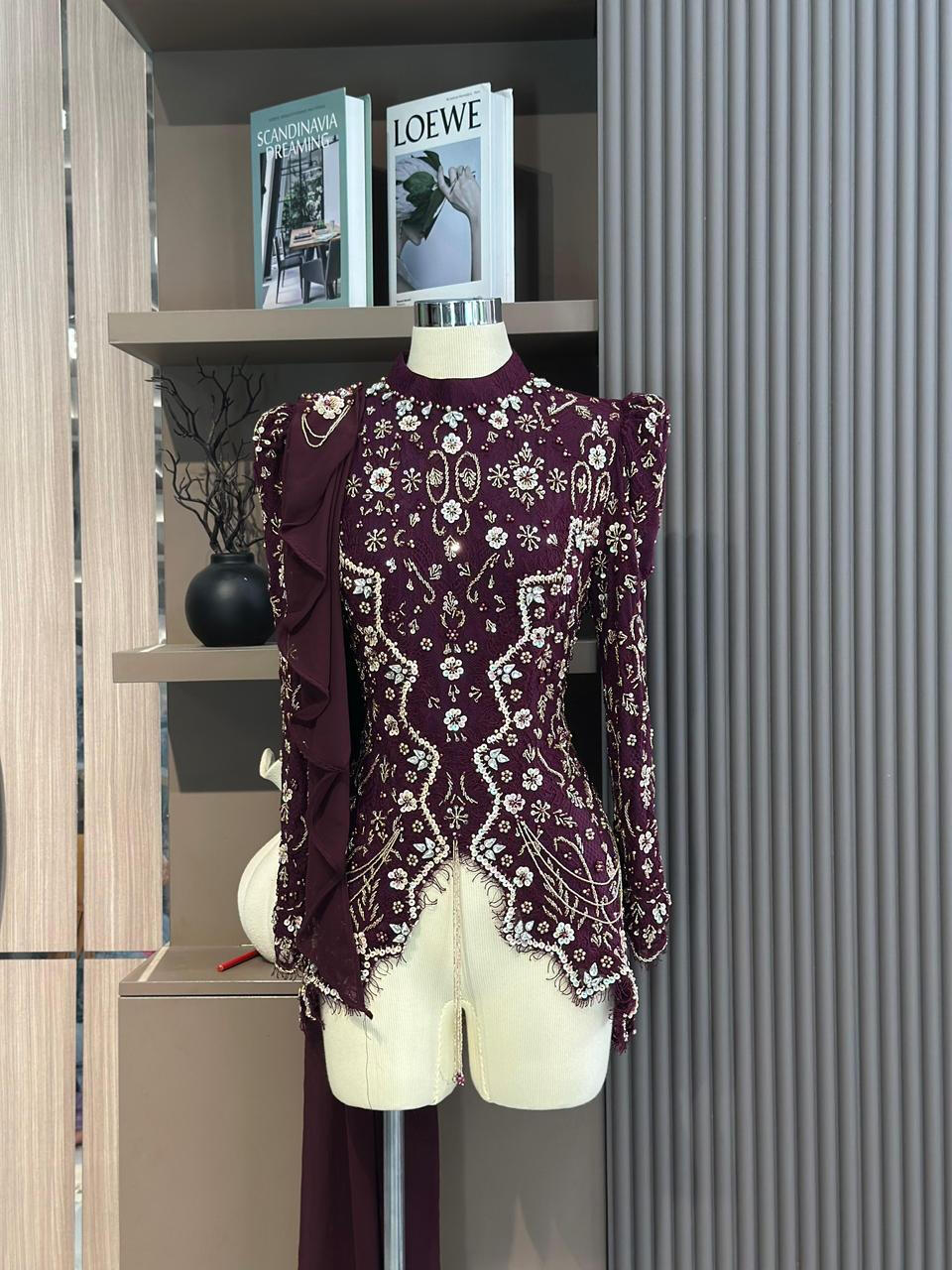 BARINA | Rp.355.000 | Suitetable for hijab | LD : 100-110 bisa resize | Color : Burgundy | Include : Rok Songket dan Hijab