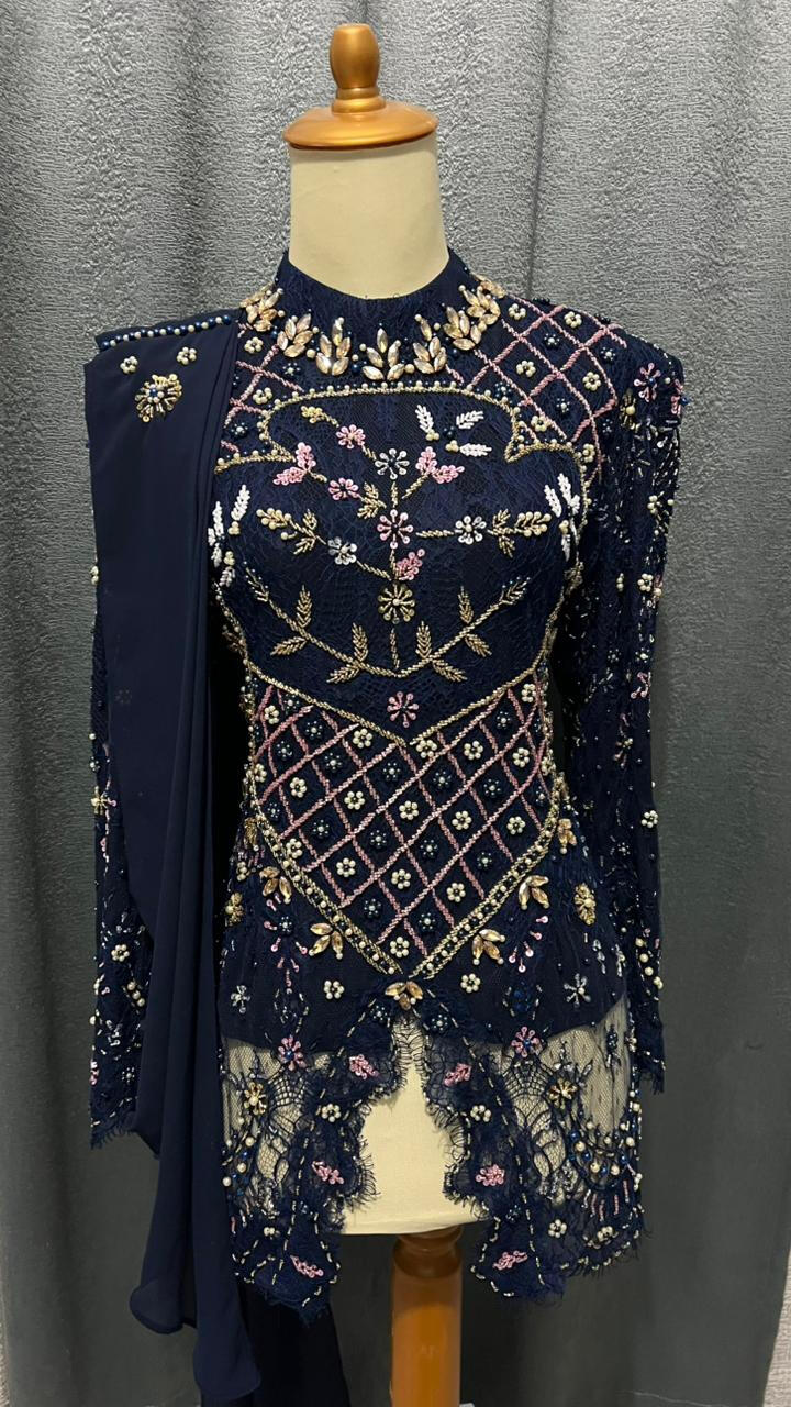 BUNGA NAVY | Rp.345.000 | Suitetable for hijab | LD : 105-110 bisa resize | Color : Navy | Include : Rok Songket dan Hijab