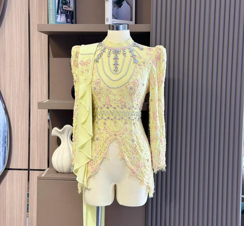 PERMATA YELLOW | Rp. 350.000 | LD 100 - 110 | Free rok + Hijab + kamisol / kemben