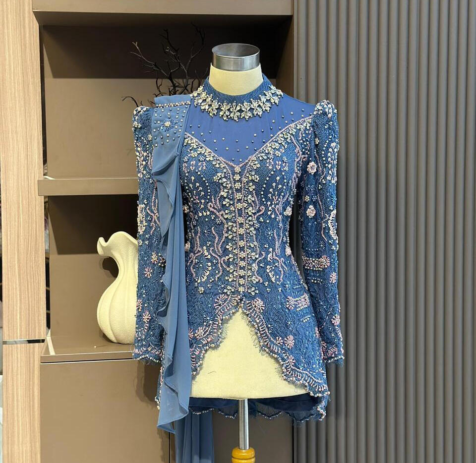 DAISY | Rp. 345.000 | LD 100 - 105 | Free rok + Hijab + kamisol / kemben