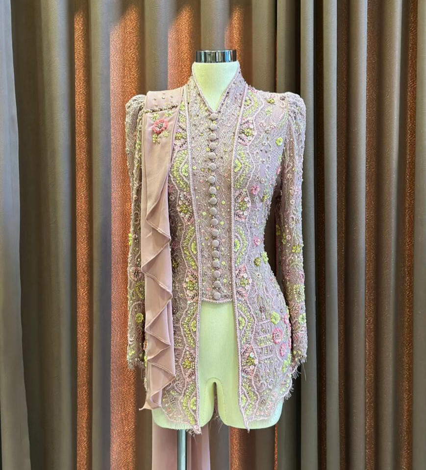 KARTINI | Rp. 375.000 | LD 100 - 110 | Free rok + Hijab + kamisol / kemben